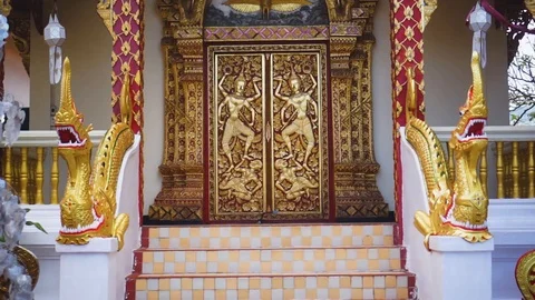 Golden temple door Video stock 122390586
