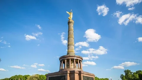 Golden Victory Column by day hyperlapse tracking shot Stock Footage 76189427