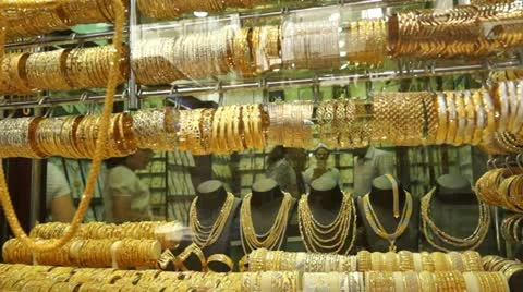 Goldschwenk2 Stock Footage 12252017