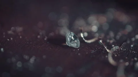 Goldsmith diamond on table Stock Footage 40935027