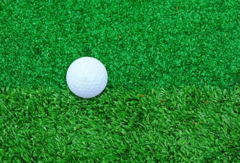 Golf-ball on course Foto stock