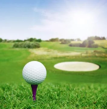 Golf ball on course Stock-Fotos