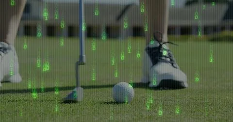Golf ball putter head lying on putting green golf course, with athletic shoes, 库存照片
