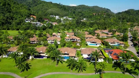 Golf course among palm trees. Drone video Video stock 272460340