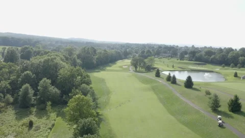 Golf course fairway flyover 動画素材 231079424