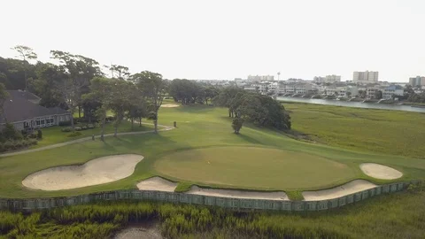 Golf course flyover with drone - Myrtle Beach 4K Vidéo 111643219