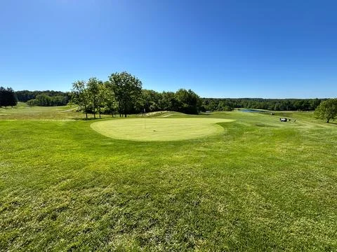 Golf-course-green-wide-angle Stock Photos