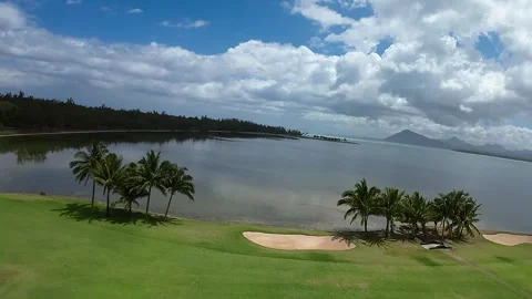 Golf course, le morne Stockbeeldmateriaal 293203432