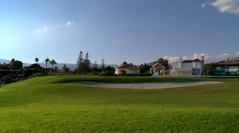 Golf course pan Vídeos de archivo 29054607
