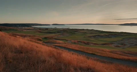 Golf Course at sunset (Slow pan) Video stock 138189009