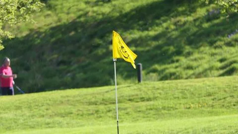 Golf flag pole at Radisson Roe Park Hotel &amp; Golf Resort Limavady Derry Nort.. Fotos Stock