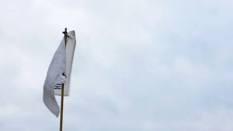 Golf flag in the wind at Old Course 스톡 동영상 83844680