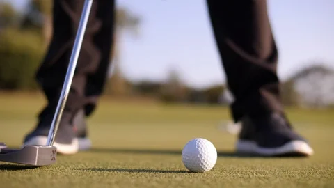 Golf Putt by Golfer, Closeup 库存影片 93070966