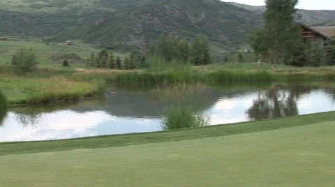 Golfer Sinking Putt 動画素材 379483