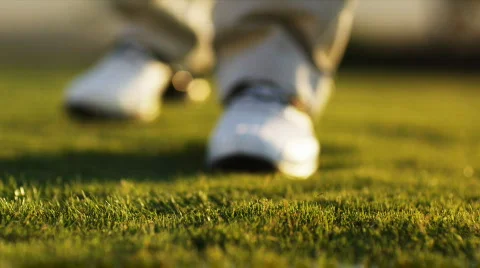 Golfer teeing off Stock Footage