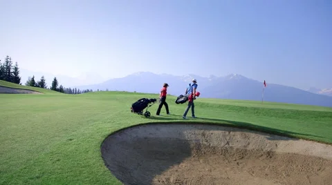 Golfers approaching the green Video stock 41469521
