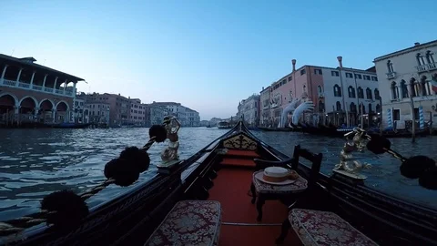 In a gondola 库存影片 111453704