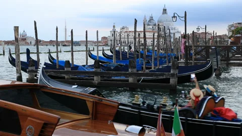 Gondola tours Stock Footage 161357793