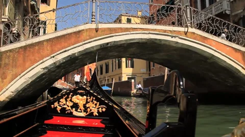 On a gondola in venice Video stock 39061456