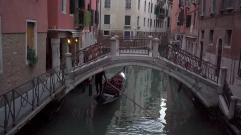 Gondola in Venice Video stock 166827597