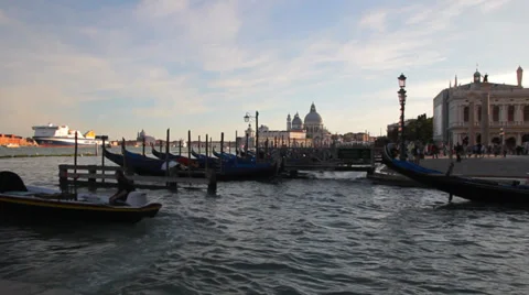 Gondolas 動画素材 33828003