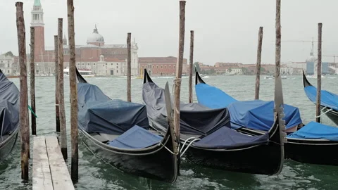 Gondolas in Venice Video stock 291326668