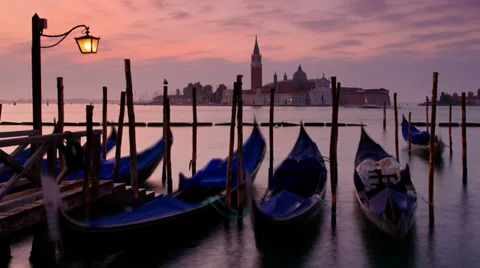 Gondolas in Venice, panning time lapse Stock Footage 39101144