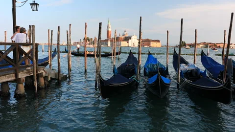 Gondole in Venice Stock Footage 161398173