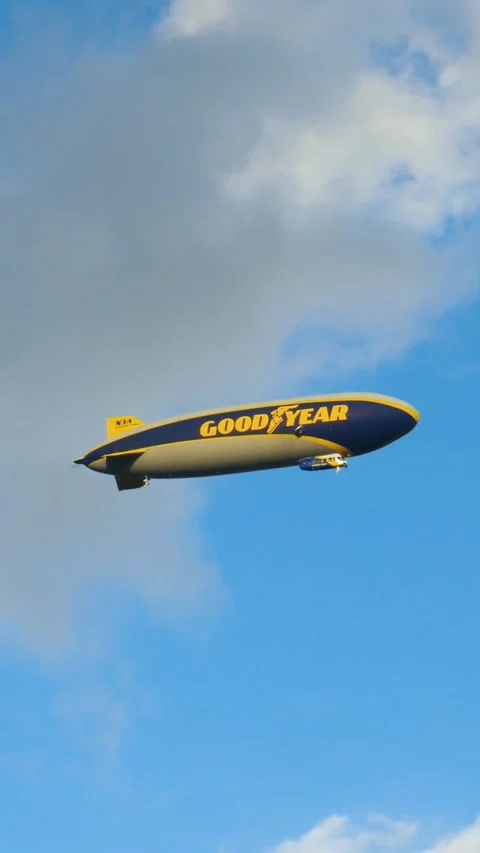Goodyear blimp, vertical video, 4K Stock Footage 325692825