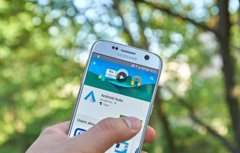 Google Android Auto app Фото