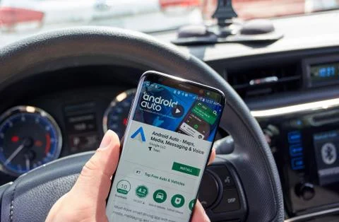 Google android Auto application Фото