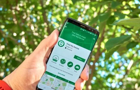 Google Find My Device mobile app on Samsung s8. Stock Photos