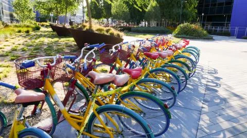 Google Googleplex campus Headquarters lined up with Google Bikes Stock Photos