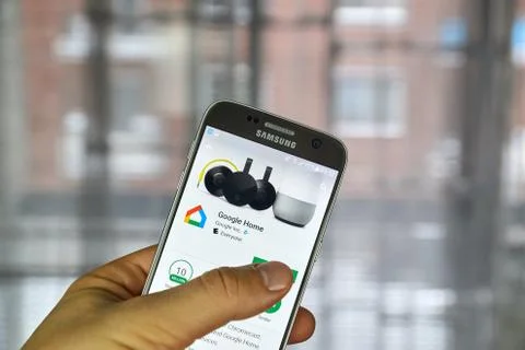Google Home application Фото