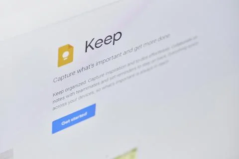 Google keep official web page on computer monitor Stock Photos