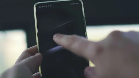 Google Stadia app smartphone cloud gaming streaming service 動画素材 128434734