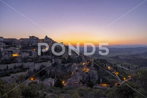 Gordes small medieval town in Provence, Luberon, Vaucluse, France Stock ...