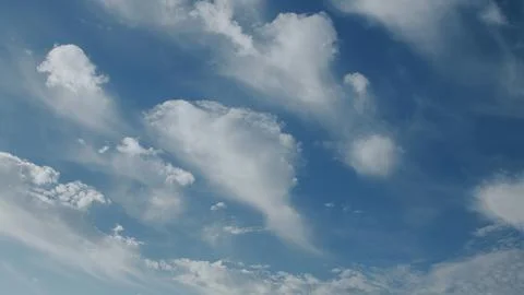 Gorgeous and Beautiful Cloud Patterns Creating a Stunning Scene Against a Clear Foto stock