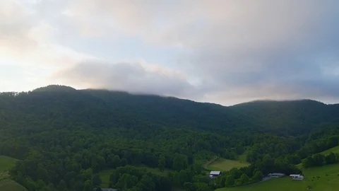 GORGEOUS MOUNTAIN SKY 스톡 동영상 105413506