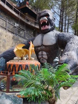 Gorilla statue Stockfoto's