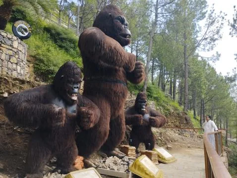 Gorilla statue Stockfoto's