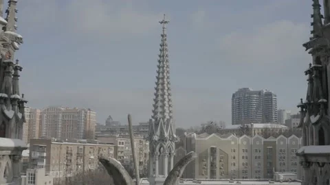 Gothic style cathedral in the winter. Saint Nicolas church in Kyiv, Ukraine. Stockbeeldmateriaal 171476055