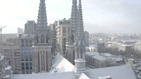 Gothic style cathedral in the winter. Saint Nicolas church in Kyiv, Ukraine. 스톡 동영상 171476218