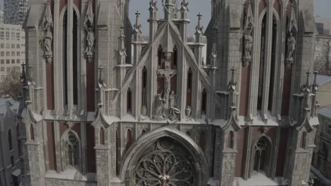 Gothic style cathedral in the winter. Saint Nicolas church in Kyiv, Ukraine. Vidéo 171476313