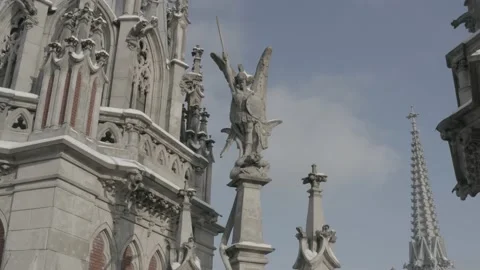 Gothic style cathedral in the winter. Saint Nicolas church in Kyiv, Ukraine. Vídeos de archivo 171477174