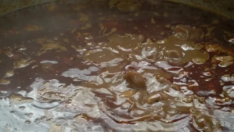 Goulash being boiled Video stock 312805197