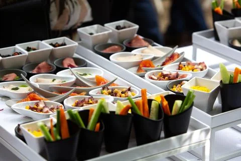 Gourmet appetizers buffet featuring various small dishes Stockfoto's