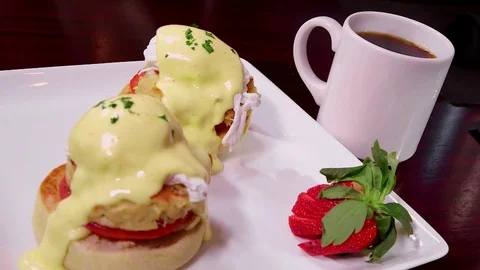 Gourmet Eggs Benedict Stock-Footage 75687417