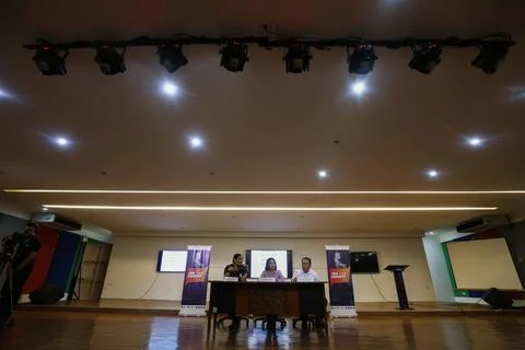 Government resource persons present data on Philippines war on drugs, Manila - 1 Stock Photos