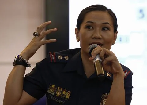 Government resource persons present data on Philippines war on drugs, Manila - 1 Stock Photos